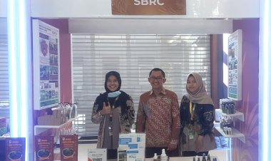 From Palm Creamer Rendang to Green Fashion IPB University Innovations Enliven Gebyar Just Saw It UKMK in Palembang