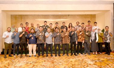 Komitmen BPDPKS Melalui Penyerahan Perjanjian Kerjasama Pendanaan Program Mandatory Biodiesel Tahun 2024