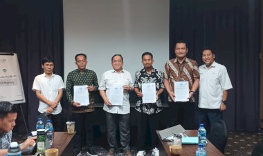 Penyaluran Bantuan Dana Sarana Prasarana dalam bentuk uang untuk Kegiatan Pembuatan / Peningkatan Jalan Kebun