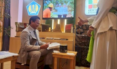 Saat Wamenkeu Membatik Sawit di Bali