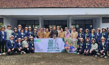 30 Mahasiswa Antusias Berinovasi Produk Turunan Sawit Skala UKMK dalam Gelaran Pencarian Duta UKMK Sawit oleh Politeknik LPP bekerjasama BPDP