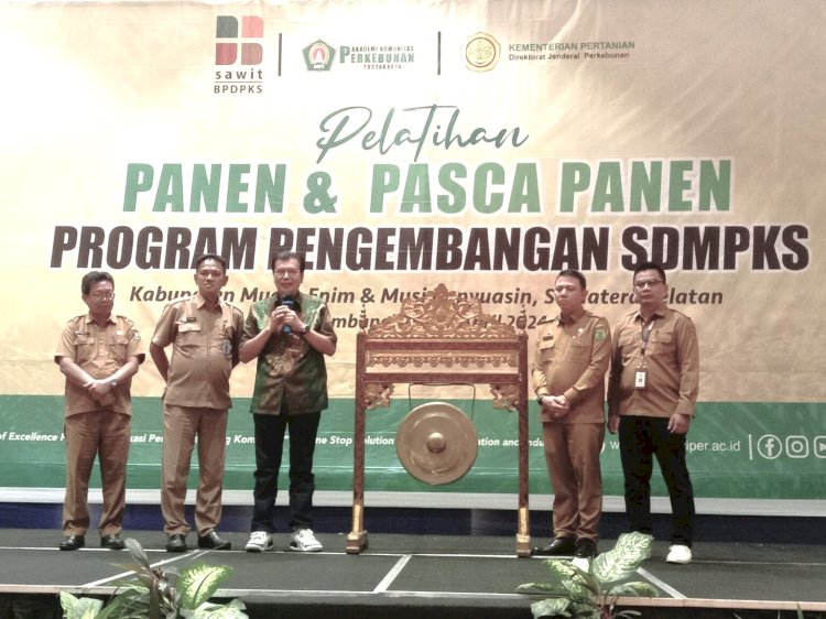 BPDPKS dan Ditjen Perkebunan Berikan Pelatihan Petani Sawit dari Muba dan Muara Enim