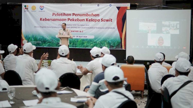 120 Petani Sawit di Kabupaten Paser Peroleh Pelatihan dari PT DGL Didukung BPDPKS dan Ditjebun