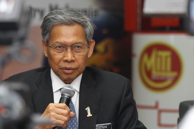 Malaysia to Raise EU Move to Back Palm Oil Ban to WTO
