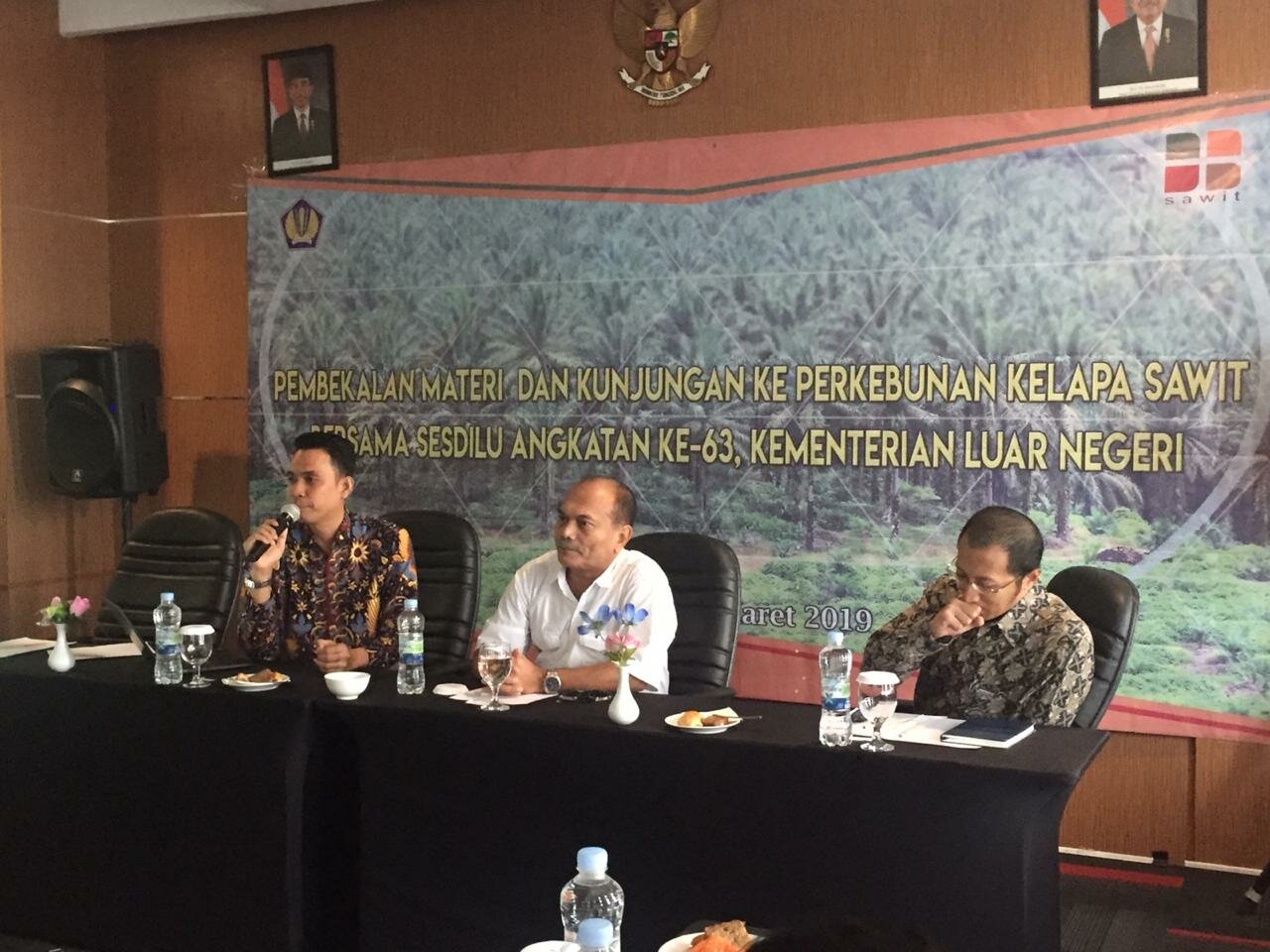 Indonesian Diplomats Visit Belitung Island to Improve Knowledge of Sustainable Palm Oil
