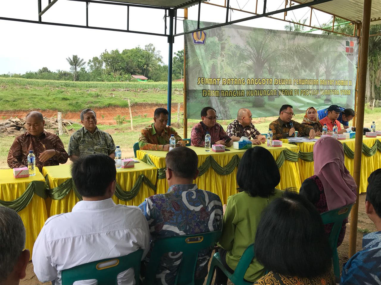 Komisi XI DPR Berdialog dengan Petani Sawit Serdang Bedagai